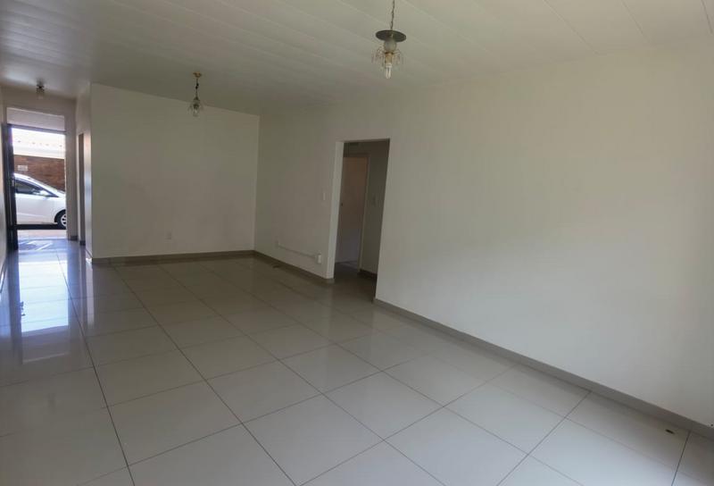 2 Bedroom Property for Sale in Casseldale Gauteng