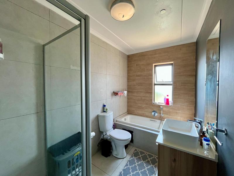 To Let 1 Bedroom Property for Rent in Modderfontein Gauteng