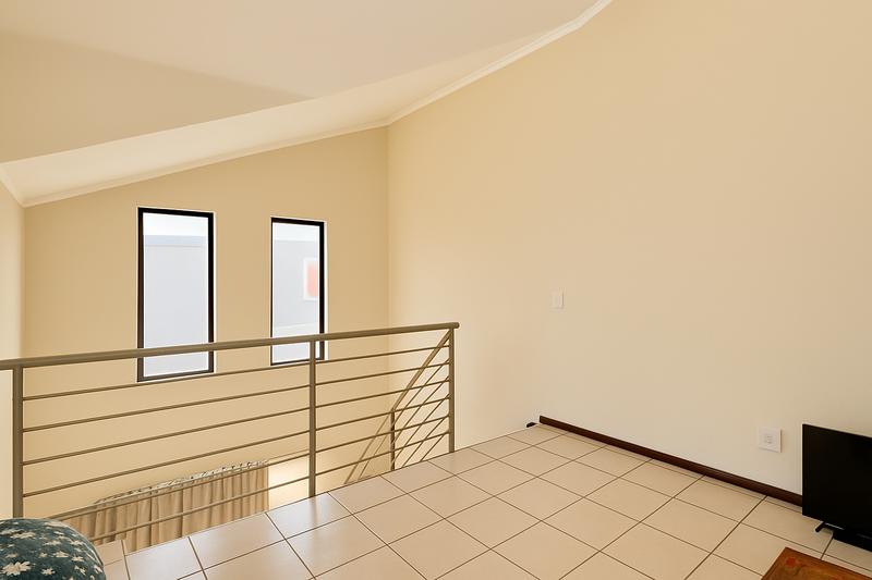 1 Bedroom Property for Sale in Bryanston Gauteng