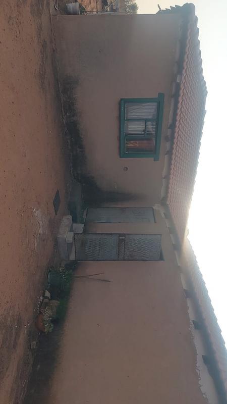 2 Bedroom Property for Sale in Haakdoornboom Gauteng