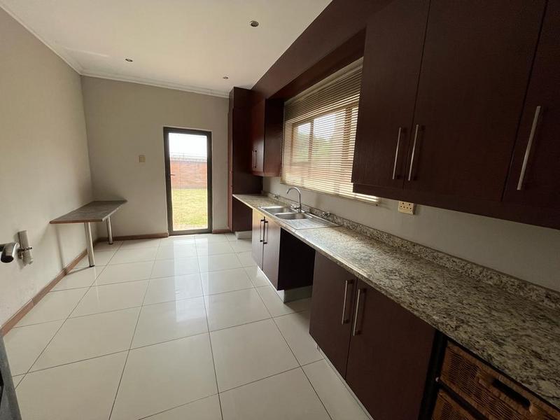 To Let 4 Bedroom Property for Rent in Vanderbijlpark SE 8 Gauteng