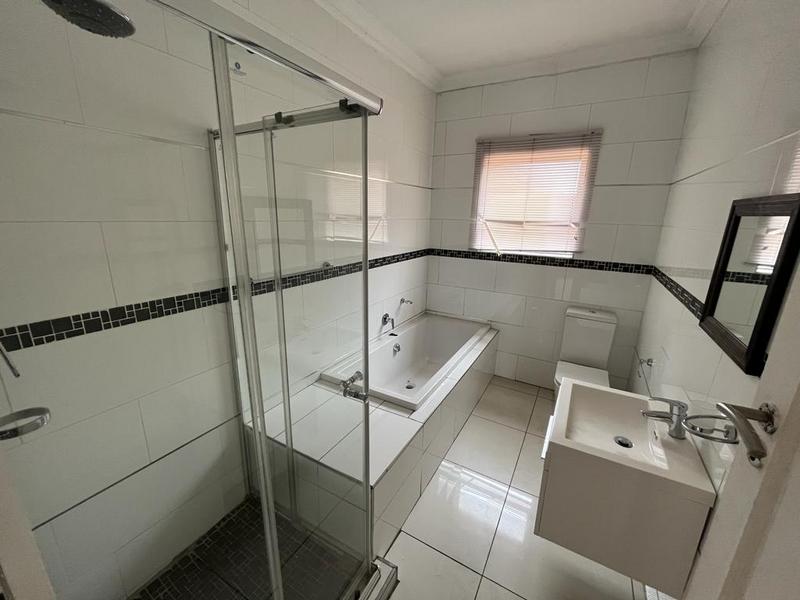 To Let 4 Bedroom Property for Rent in Vanderbijlpark SE 8 Gauteng