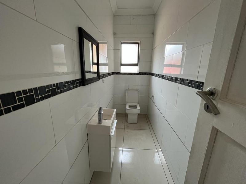 To Let 4 Bedroom Property for Rent in Vanderbijlpark SE 8 Gauteng