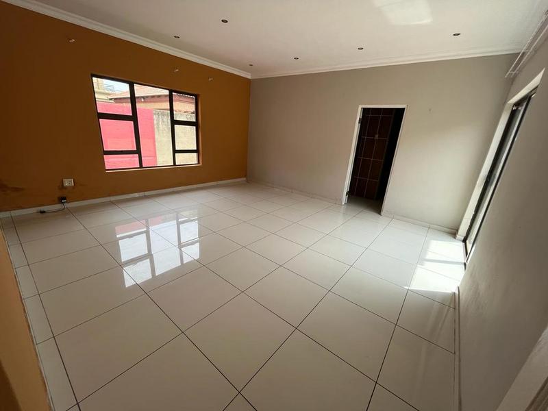 To Let 4 Bedroom Property for Rent in Vanderbijlpark SE 8 Gauteng