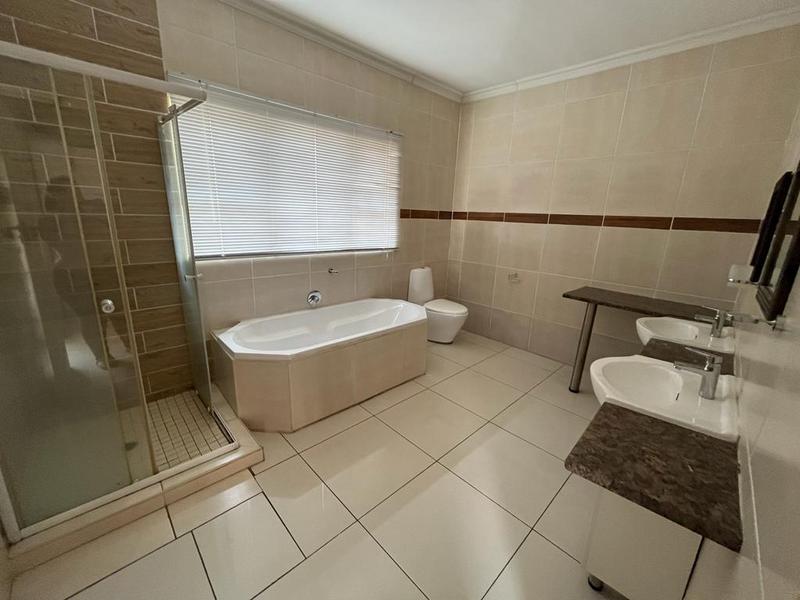 To Let 4 Bedroom Property for Rent in Vanderbijlpark SE 8 Gauteng