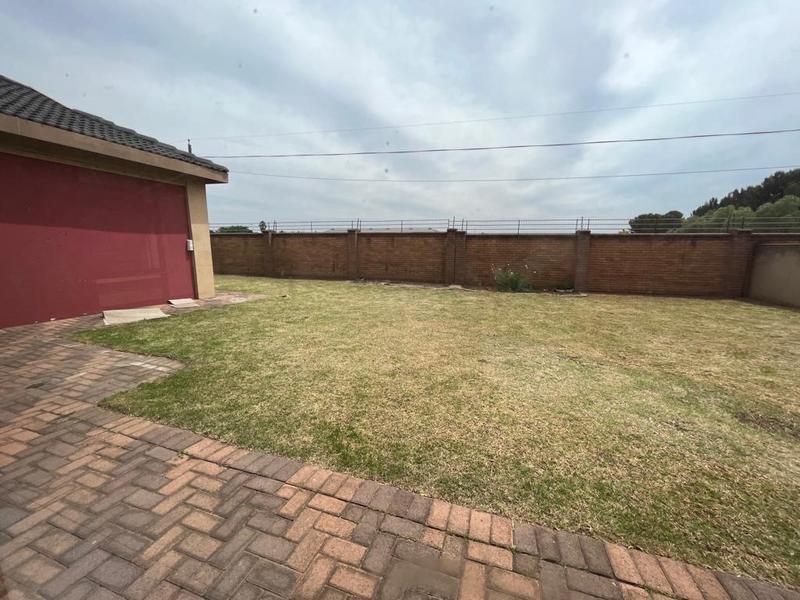To Let 4 Bedroom Property for Rent in Vanderbijlpark SE 8 Gauteng