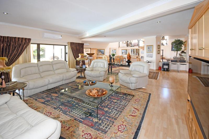 3 Bedroom Property for Sale in Helderkruin View Gauteng