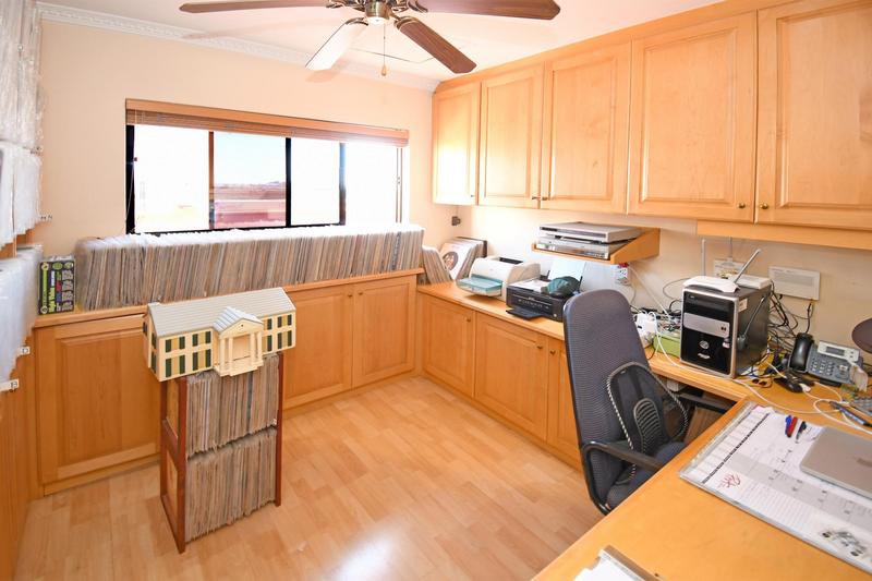 3 Bedroom Property for Sale in Helderkruin View Gauteng