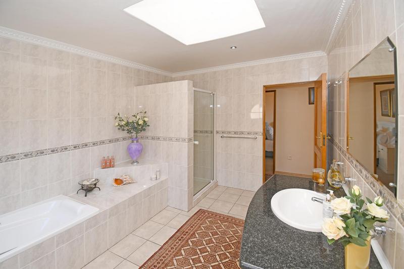 3 Bedroom Property for Sale in Helderkruin View Gauteng