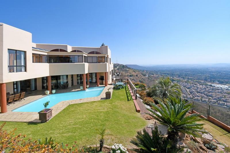 3 Bedroom Property for Sale in Helderkruin View Gauteng