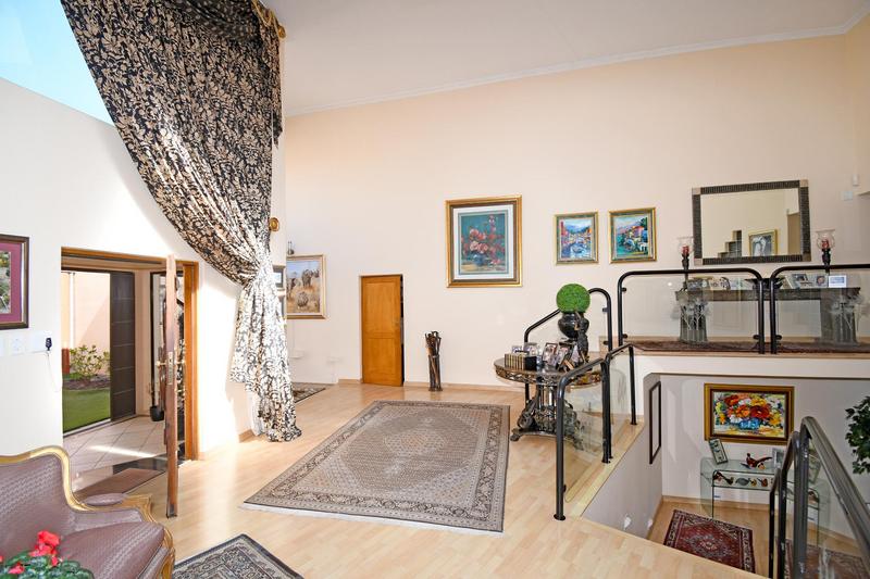3 Bedroom Property for Sale in Helderkruin View Gauteng