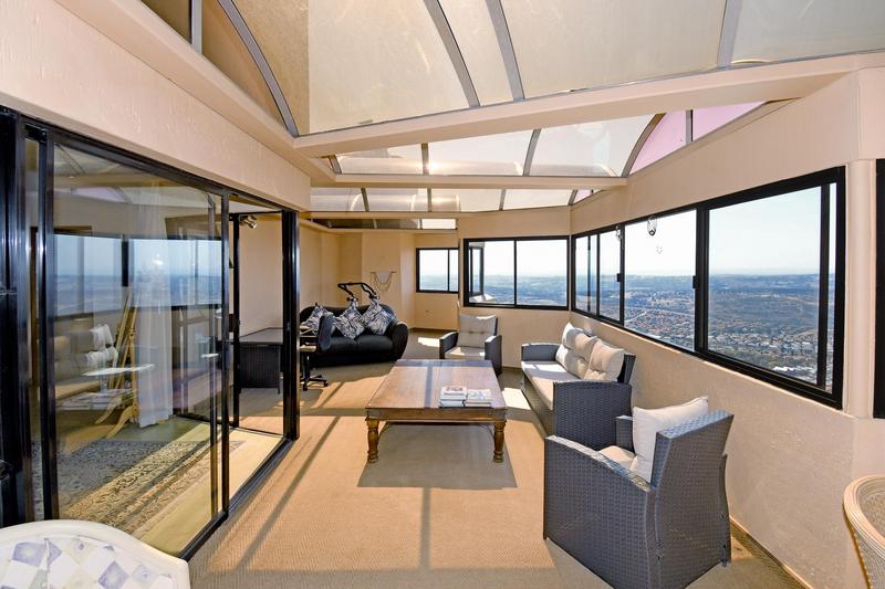 3 Bedroom Property for Sale in Helderkruin View Gauteng