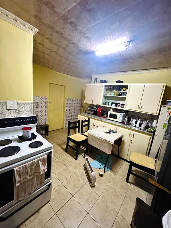 2 Bedroom Property for Sale in Chiawelo Gauteng