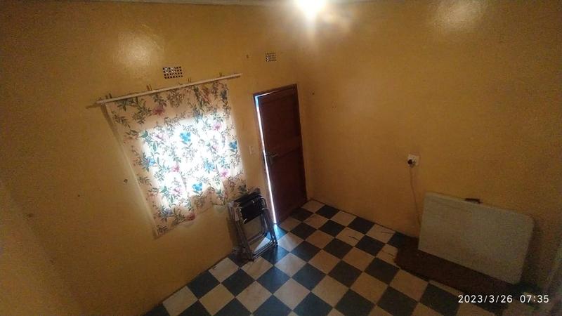 2 Bedroom Property for Sale in Emdeni Gauteng