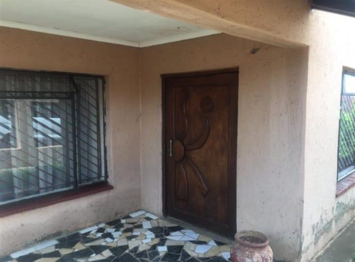 3 Bedroom Property for Sale in Jabavu Gauteng