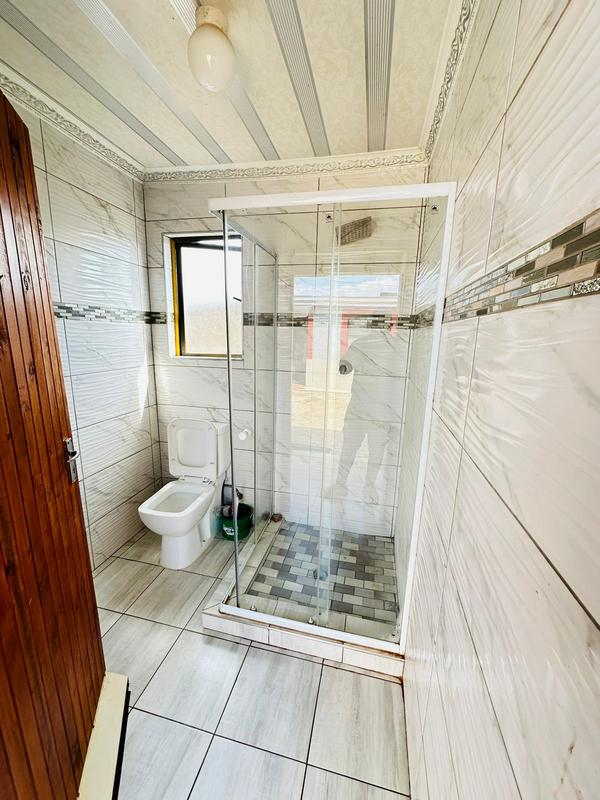 4 Bedroom Property for Sale in Braamfischerville Gauteng