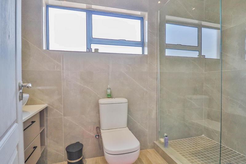 4 Bedroom Property for Sale in Blue Valley Golf Estate Gauteng