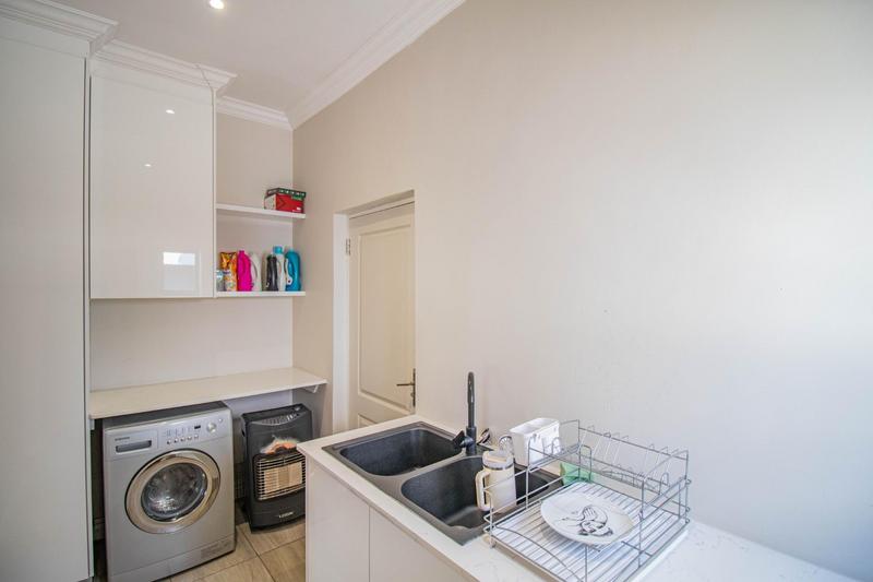 4 Bedroom Property for Sale in Blue Valley Golf Estate Gauteng