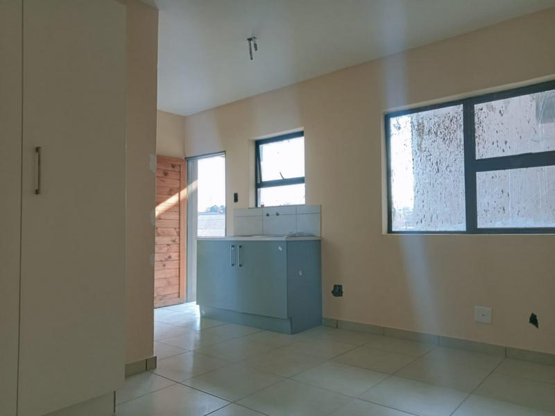 To Let 0 Bedroom Property for Rent in Orlando Gauteng