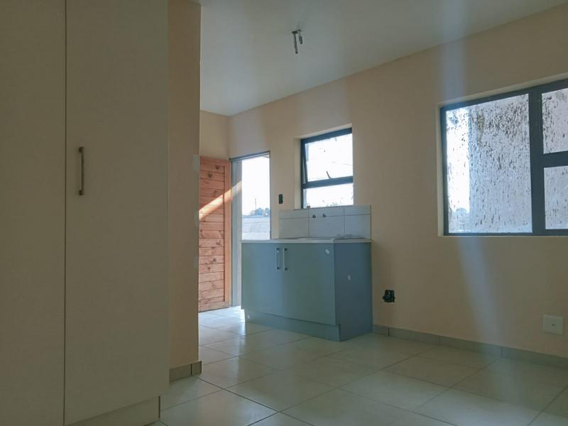 To Let 0 Bedroom Property for Rent in Orlando Gauteng