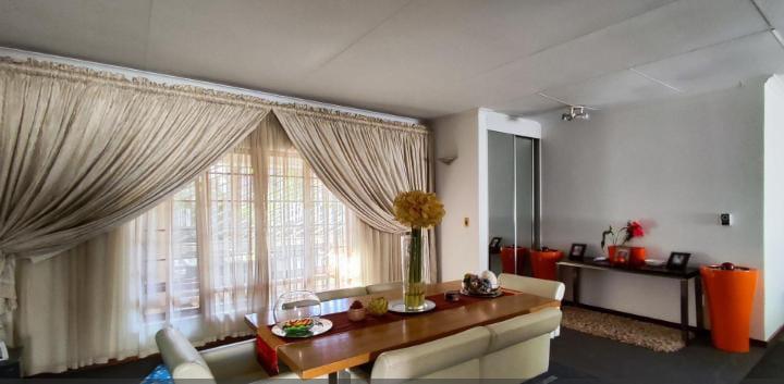 4 Bedroom Property for Sale in Van Riebeeck Park Gauteng