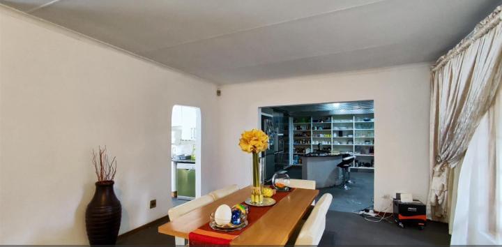 4 Bedroom Property for Sale in Van Riebeeck Park Gauteng