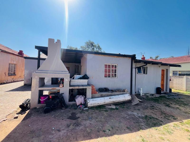 6 Bedroom Property for Sale in Benoni Central Gauteng