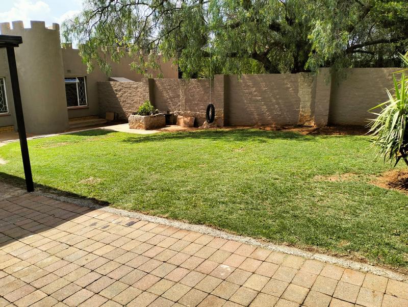 6 Bedroom Property for Sale in Brakpan Gauteng