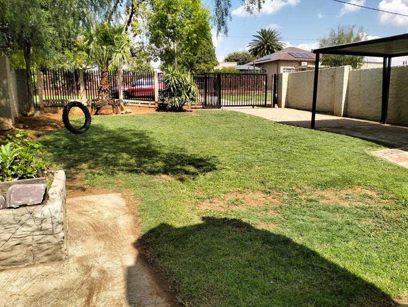 6 Bedroom Property for Sale in Brakpan Gauteng