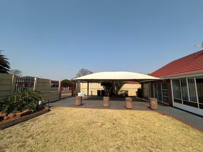 4 Bedroom Property for Sale in Marlands Gauteng