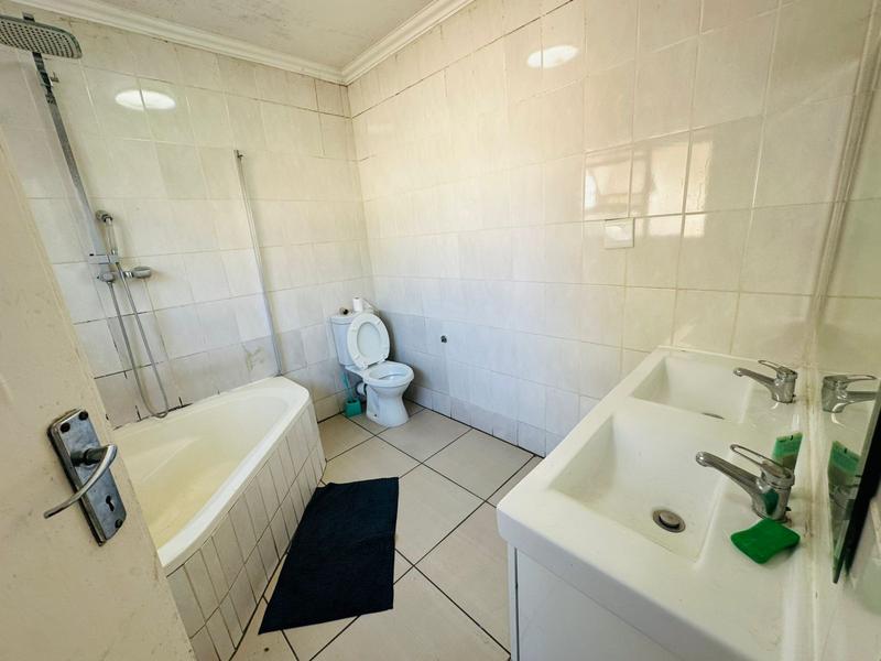 7 Bedroom Property for Sale in Primrose Gauteng