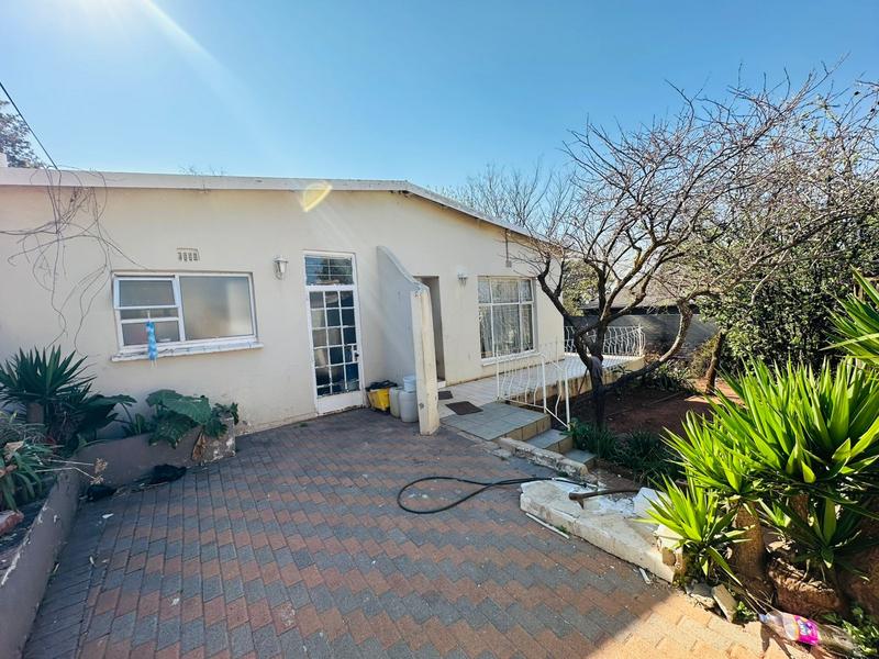 7 Bedroom Property for Sale in Primrose Gauteng