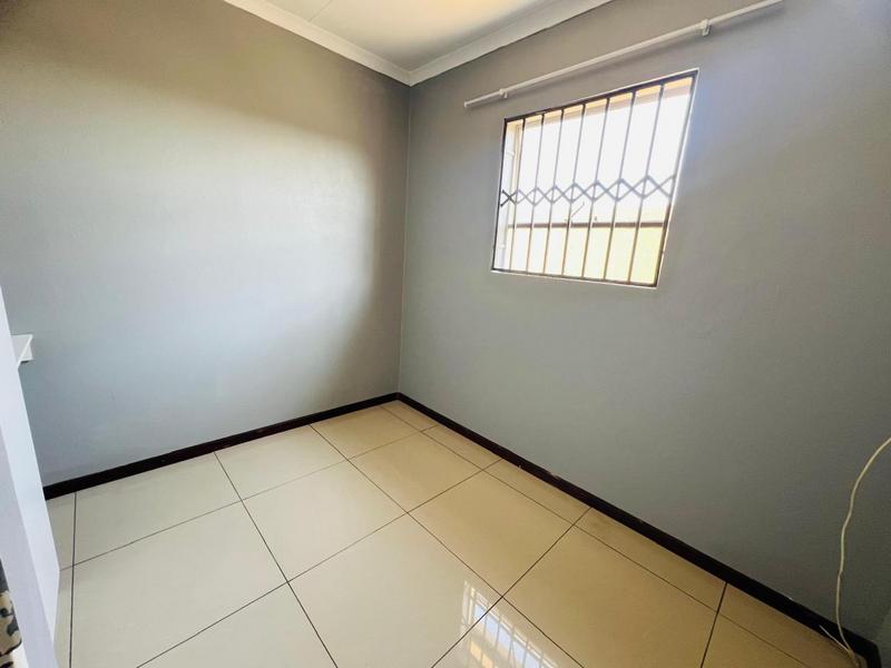3 Bedroom Property for Sale in Vorna Valley Gauteng