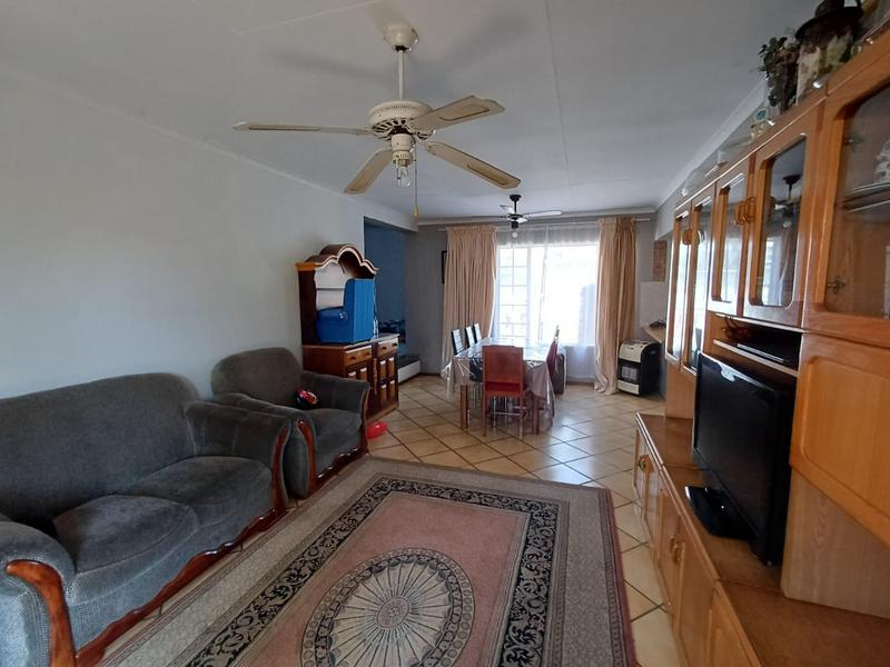 2 Bedroom Property for Sale in Centurion Gauteng