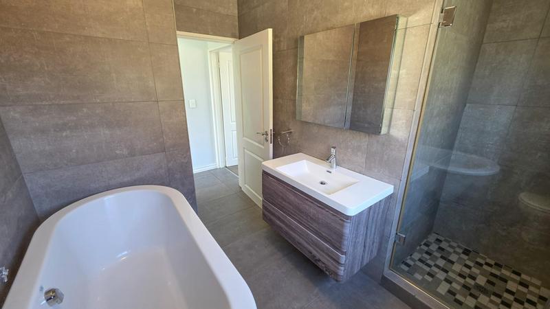To Let 3 Bedroom Property for Rent in Sunninghill Gauteng