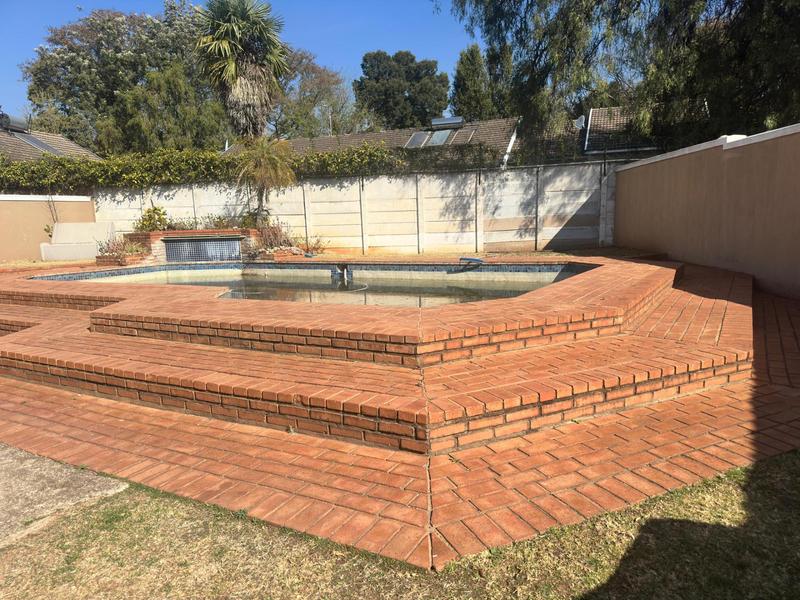 To Let 3 Bedroom Property for Rent in Eldoraigne Gauteng