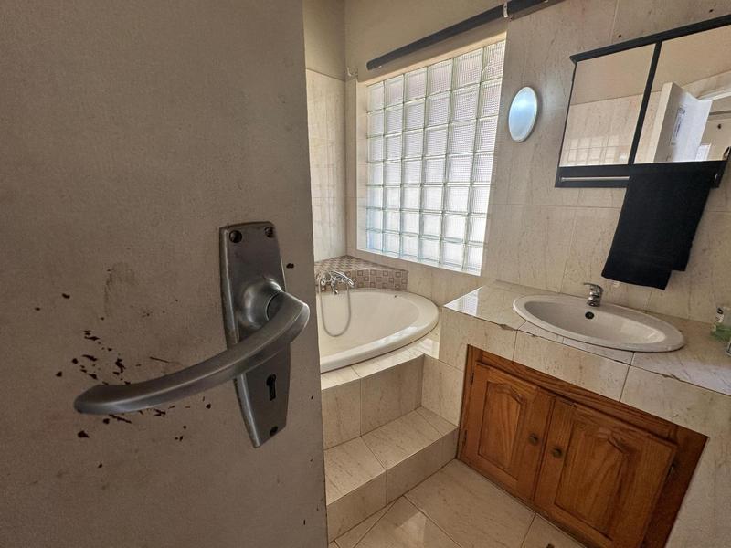 To Let 3 Bedroom Property for Rent in Eldoraigne Gauteng
