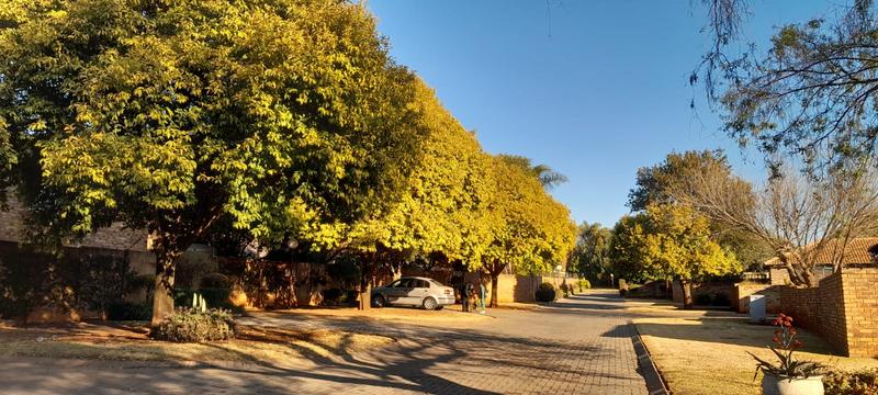 To Let 3 Bedroom Property for Rent in Eldoraigne Gauteng