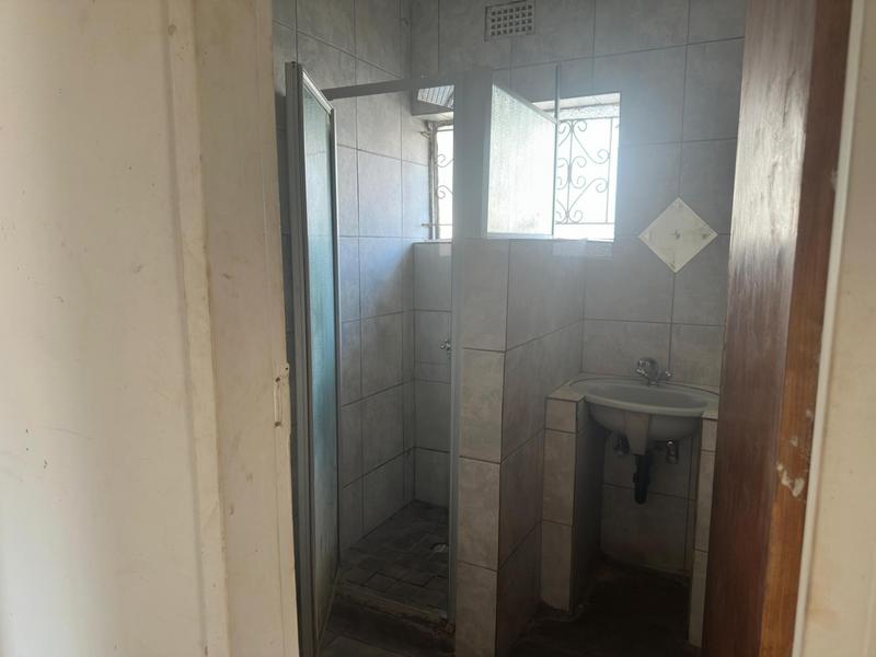 To Let 2 Bedroom Property for Rent in Laudium Gauteng