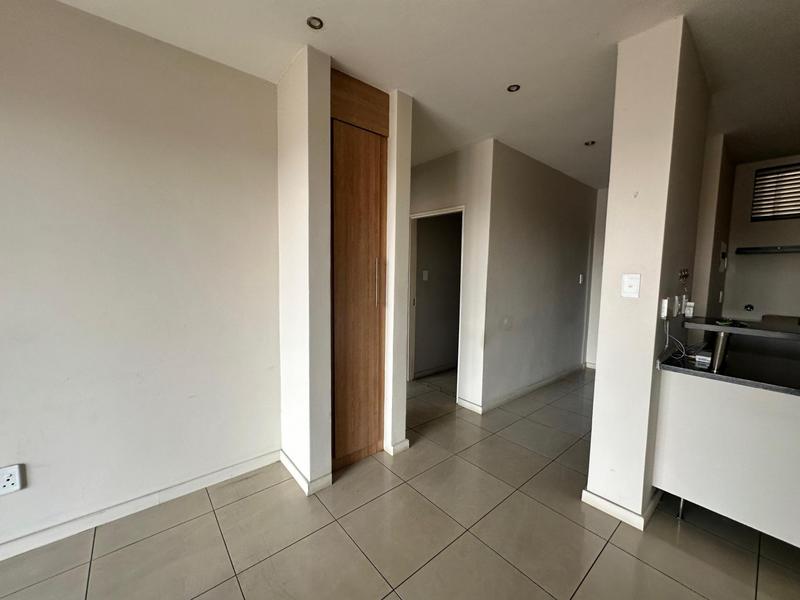 To Let 2 Bedroom Property for Rent in Rooihuiskraal North Gauteng