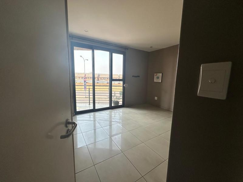 To Let 2 Bedroom Property for Rent in Rooihuiskraal North Gauteng