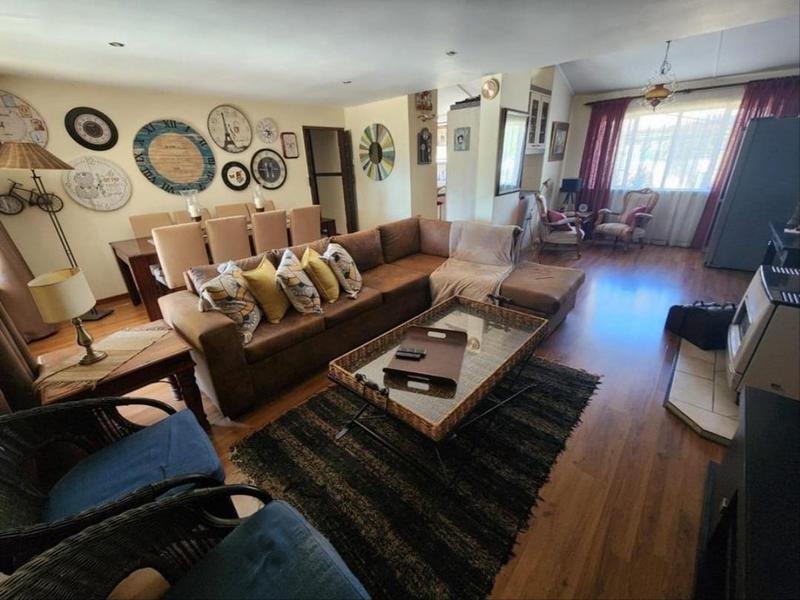 To Let 4 Bedroom Property for Rent in Valhalla Gauteng