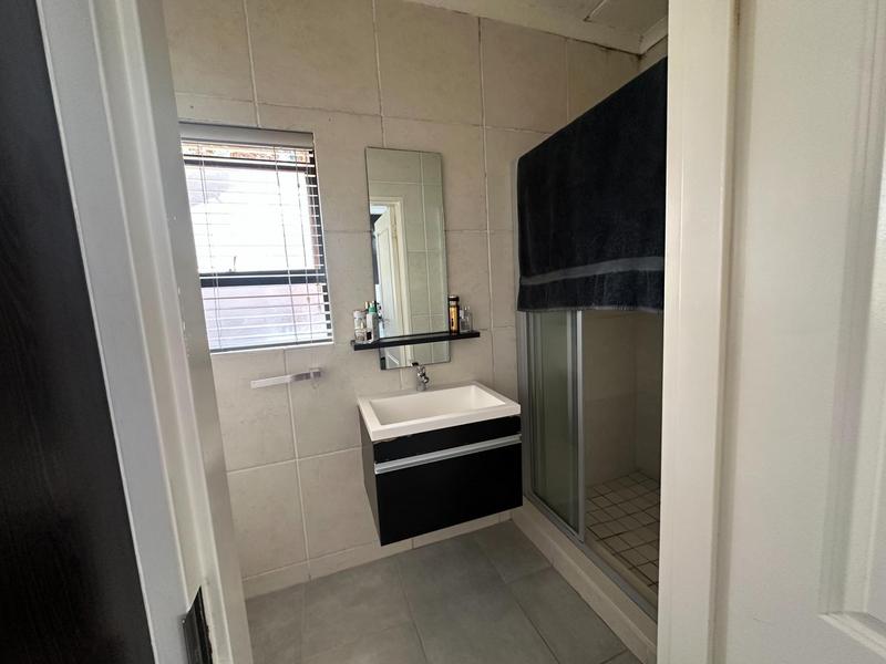 To Let 2 Bedroom Property for Rent in Greenstone Hill Gauteng