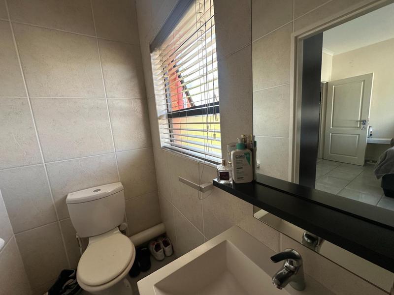 To Let 2 Bedroom Property for Rent in Greenstone Hill Gauteng