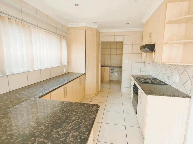 3 Bedroom Property for Sale in Dayanglen Gauteng