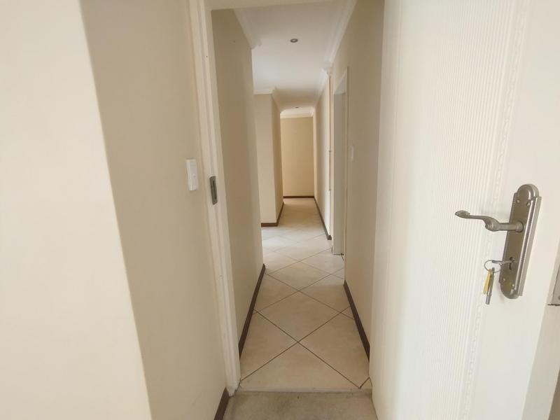3 Bedroom Property for Sale in Dayanglen Gauteng