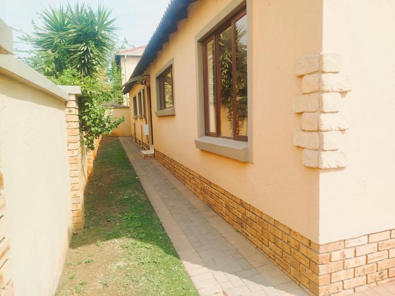 3 Bedroom Property for Sale in Dayanglen Gauteng