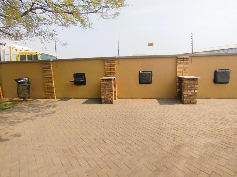 3 Bedroom Property for Sale in Dayanglen Gauteng