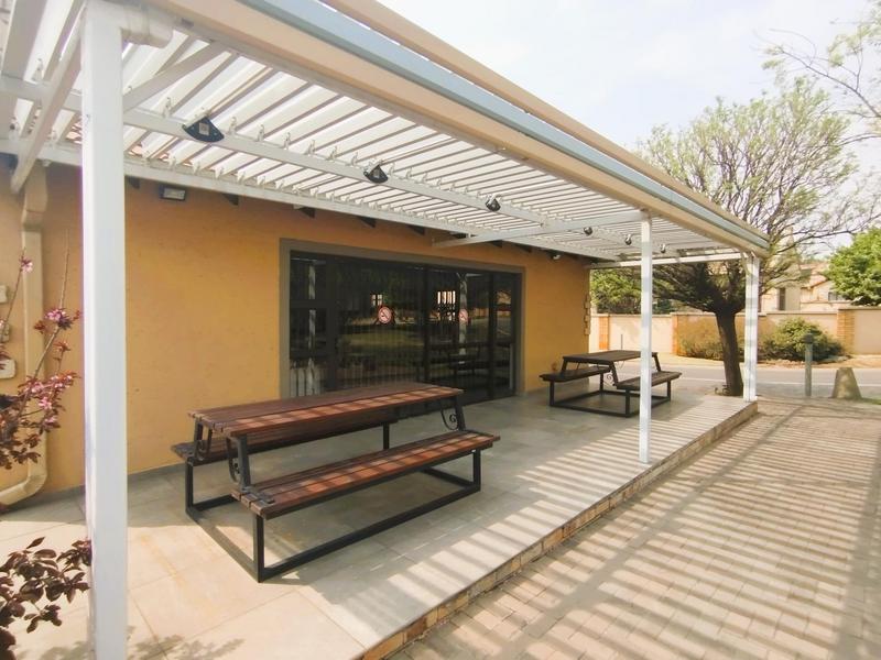 3 Bedroom Property for Sale in Dayanglen Gauteng