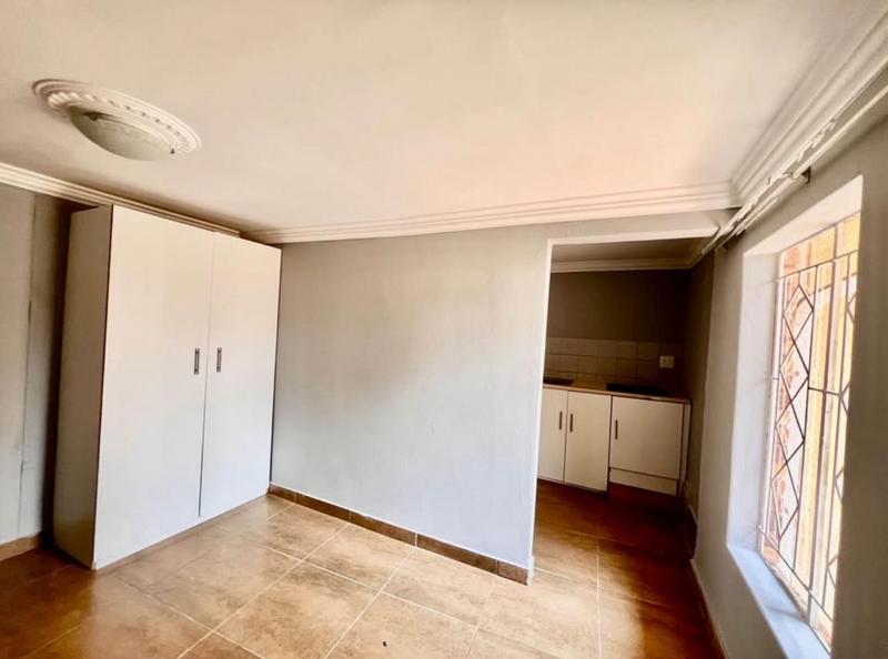 To Let 0 Bedroom Property for Rent in Bezuidenhout Valley Gauteng